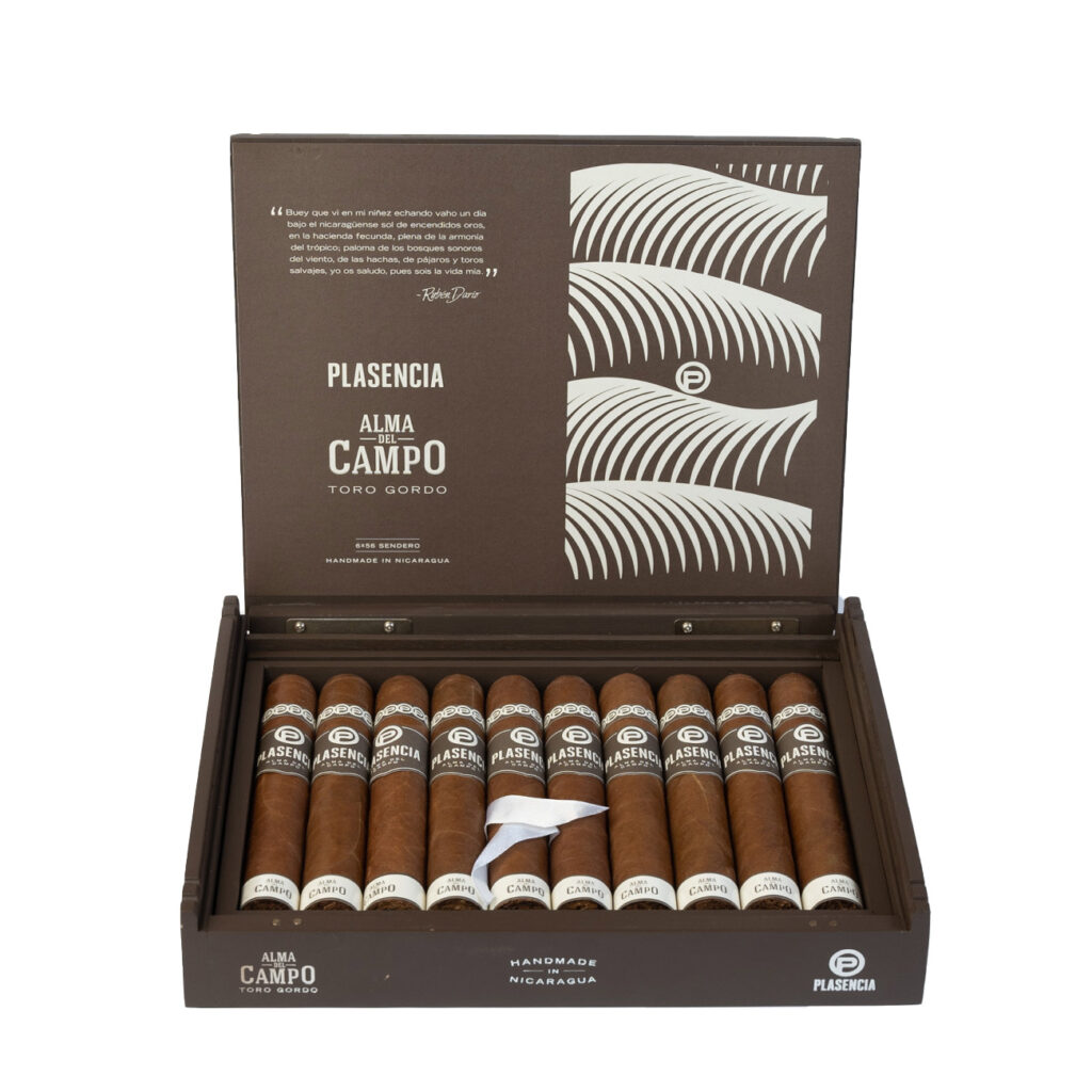 Plasencia Alma del Campo Toro Gordo cigars, elegant and handcrafted in Nicaragua.