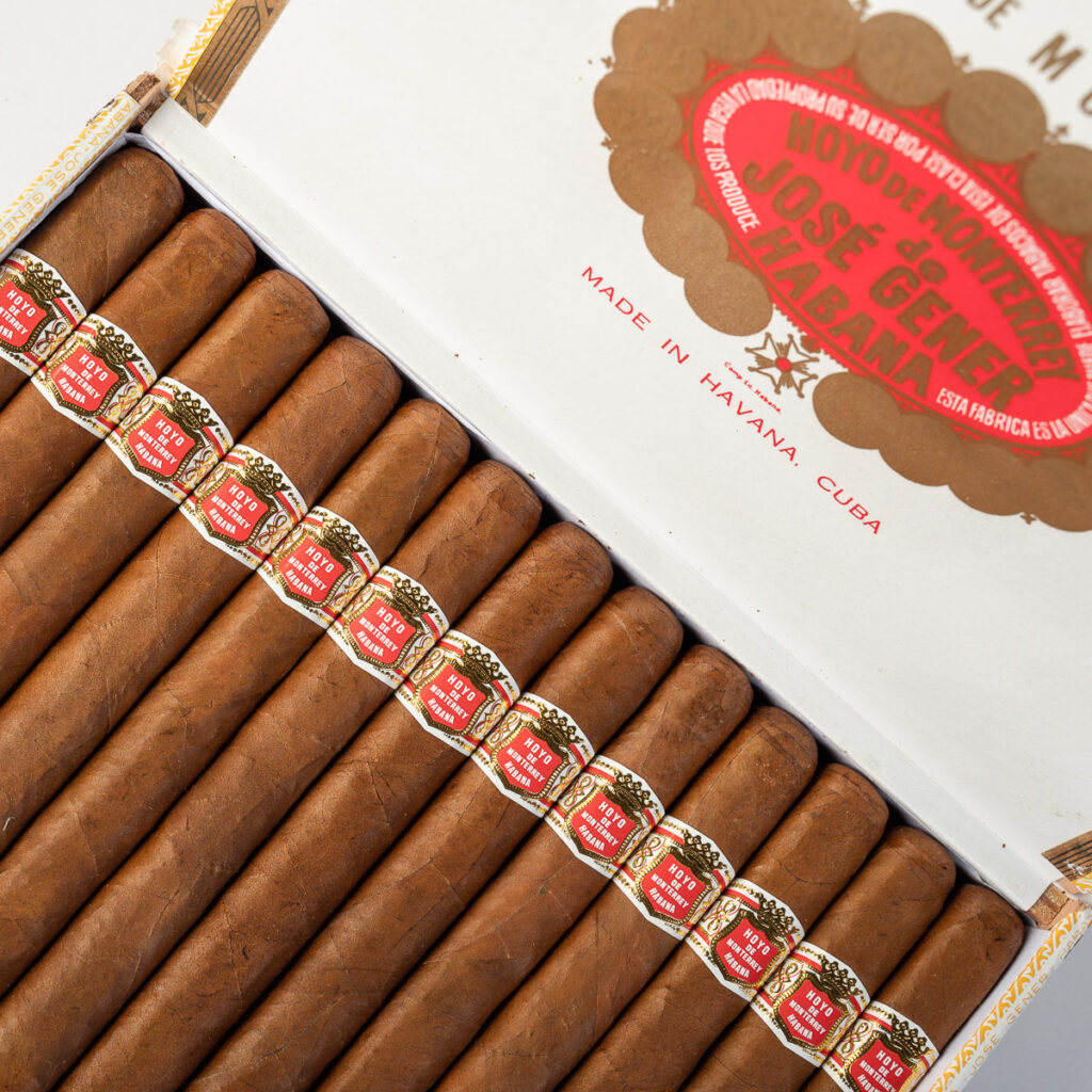 HOYO DE MONTERREY PALMAS EXTRA (25)