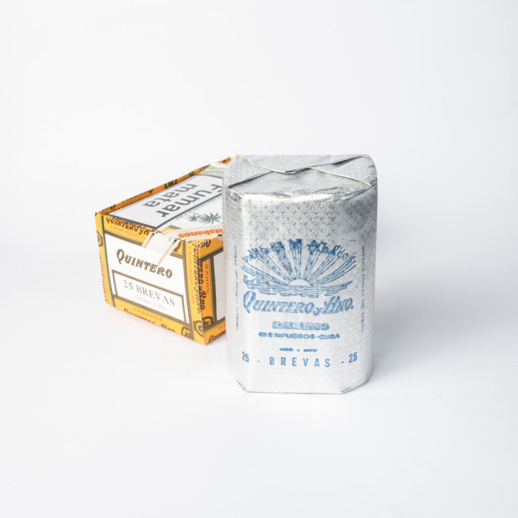 Quintero Brevas cigars, classic packaging, premium handcrafted appeal.