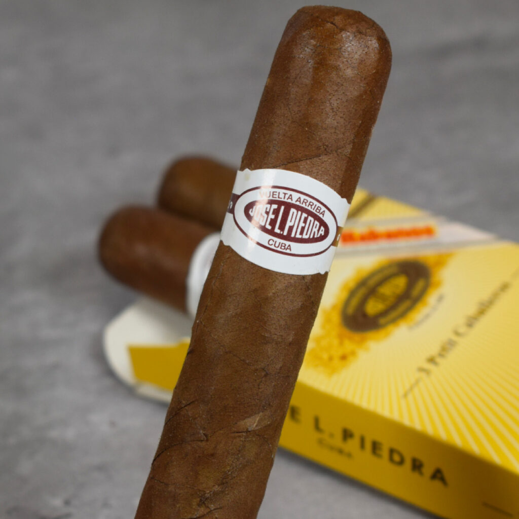 JOSE L. PIEDRA بيتي CABALLEROS (15)