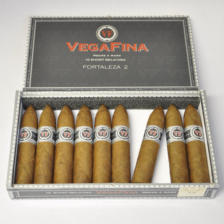 Vegafina Fortaleza 2 Short Belicoso cigars, elegant presentation.