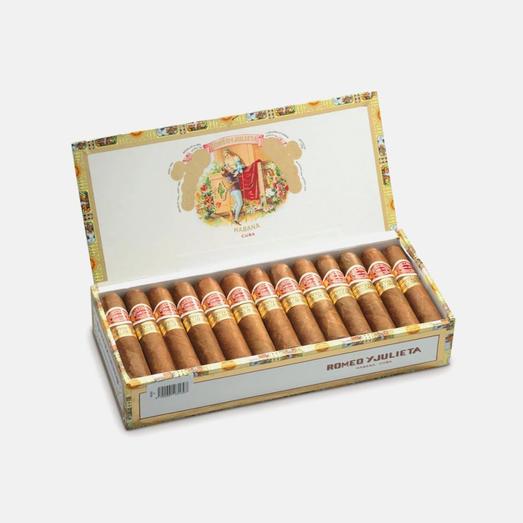 ROMEO Y JULIETA PETIT CHURCHILL (25)